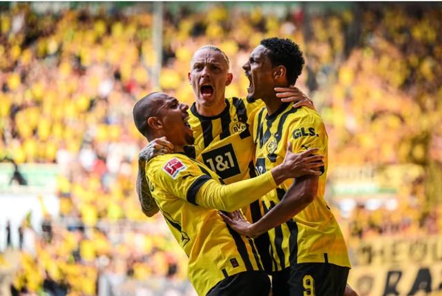 关于奥格斯堡后防失误频频，需提升状态的信息