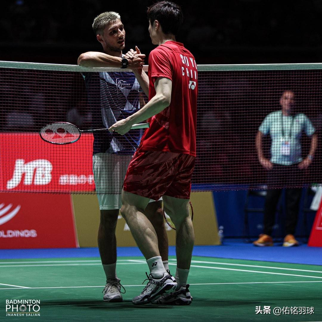 包含泰国队力克日本队，石宇奇统治全场的词条