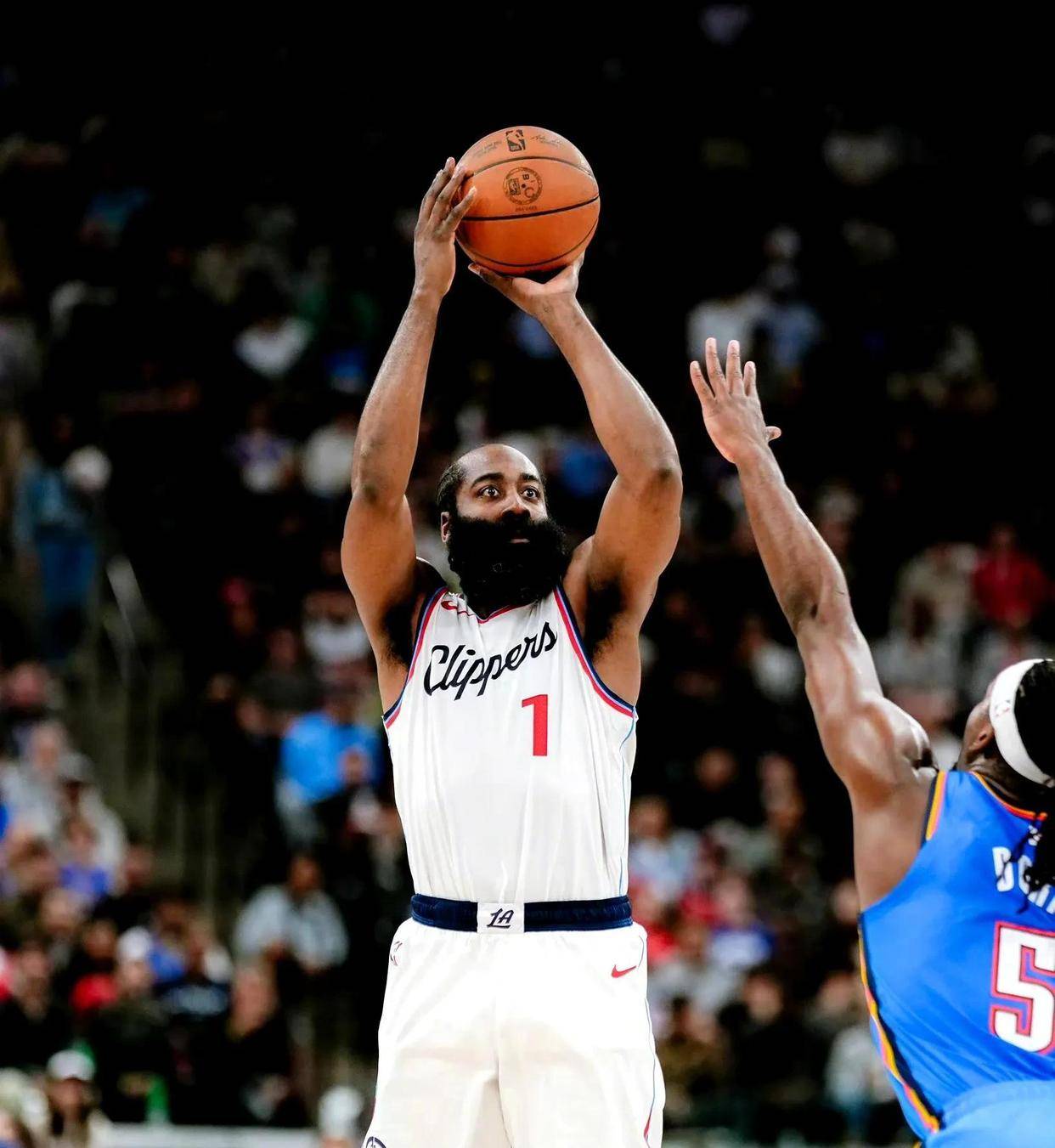 包含爵士逆转火箭，约基奇关键制胜的词条