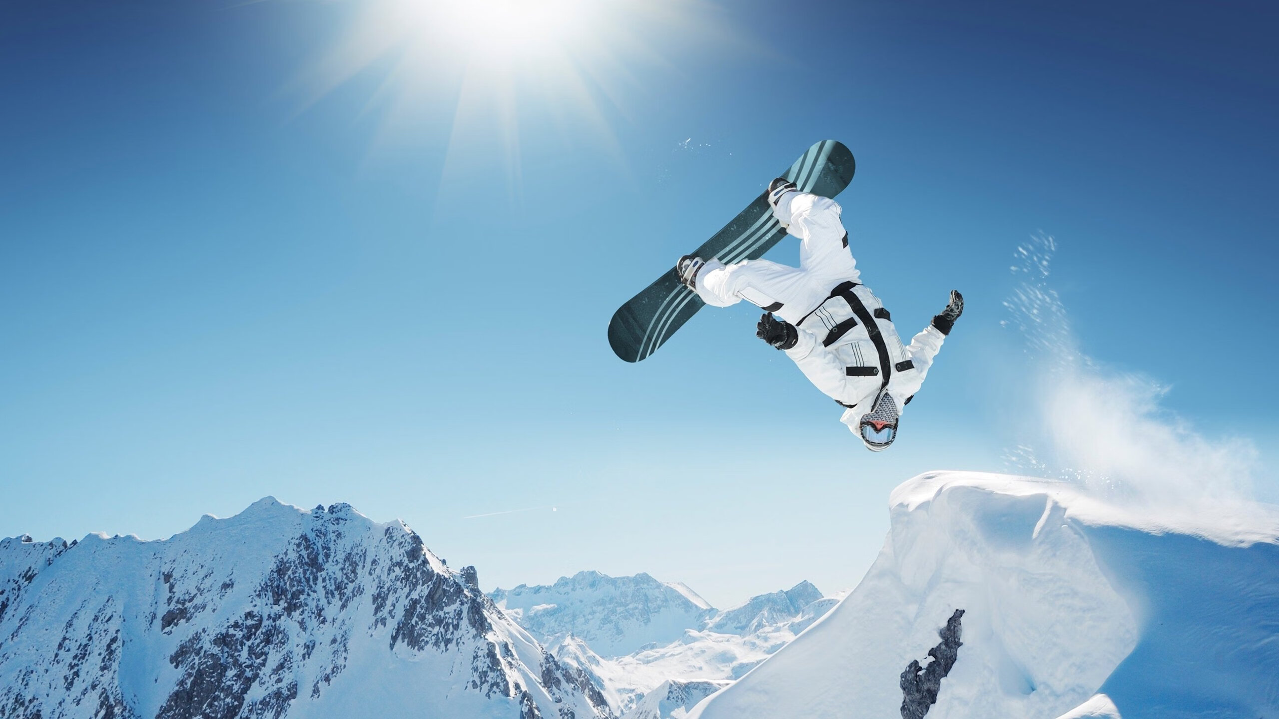 开云体育官网-当足球加时绝杀遇上F1赛道逆转，哥斯达黎加与卡马文加的不可能胜利