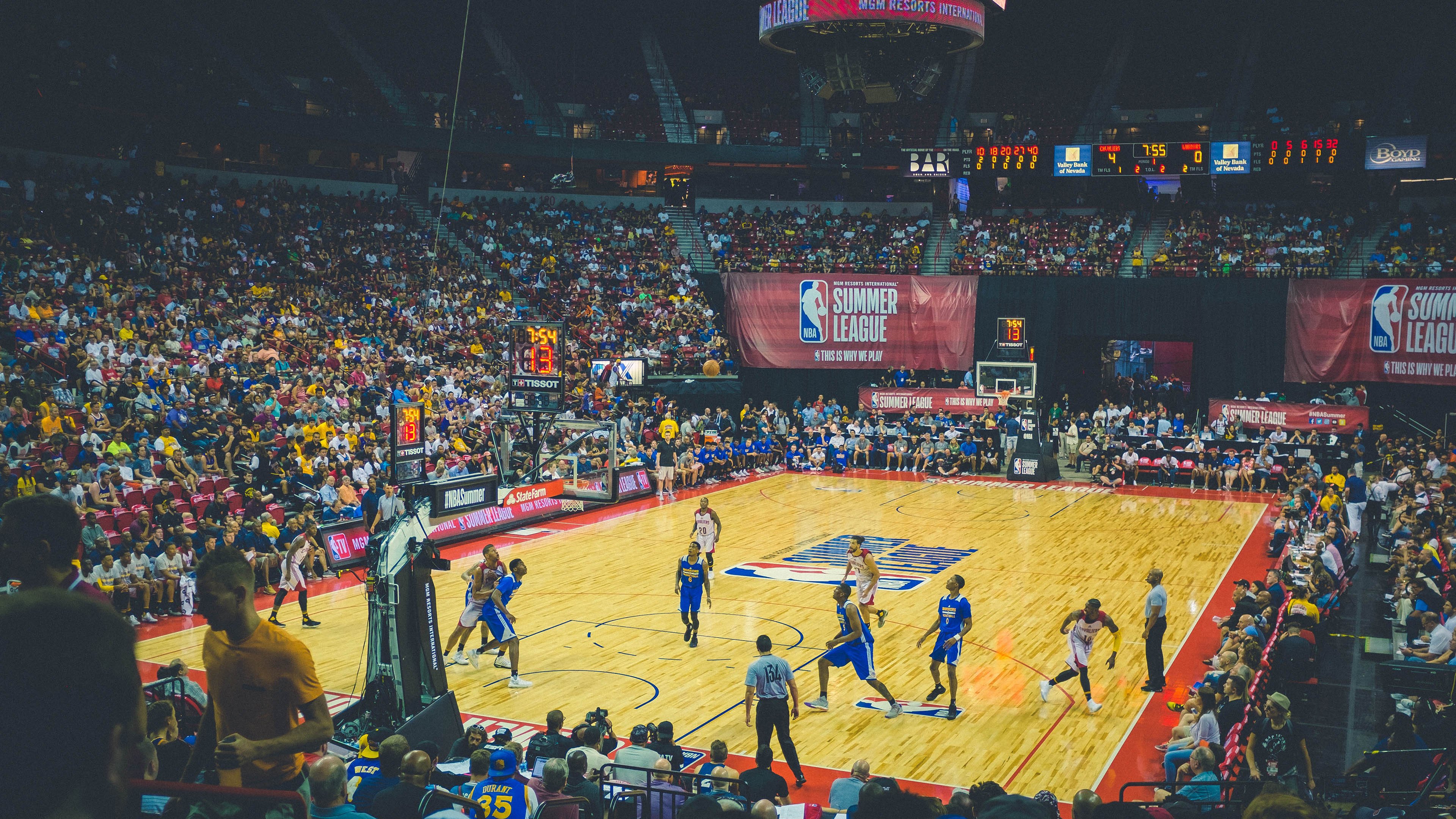 开云在线赛事平台-马克西末节狂飙展现巨星价值，篮网队逆转广东队带走胜利